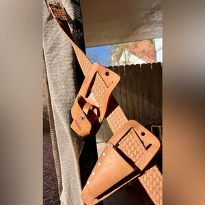 CLC leather carpenter tool belt
E4501 Hand Made Brand New